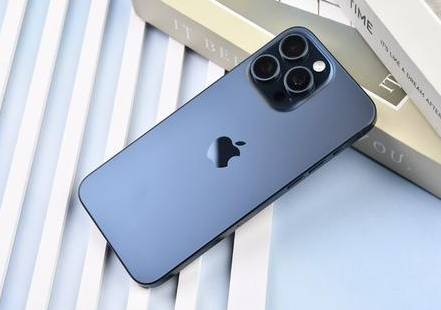 休宁苹果维修点分享iPhone 15 Pro Max屏幕更换全新实操风险 